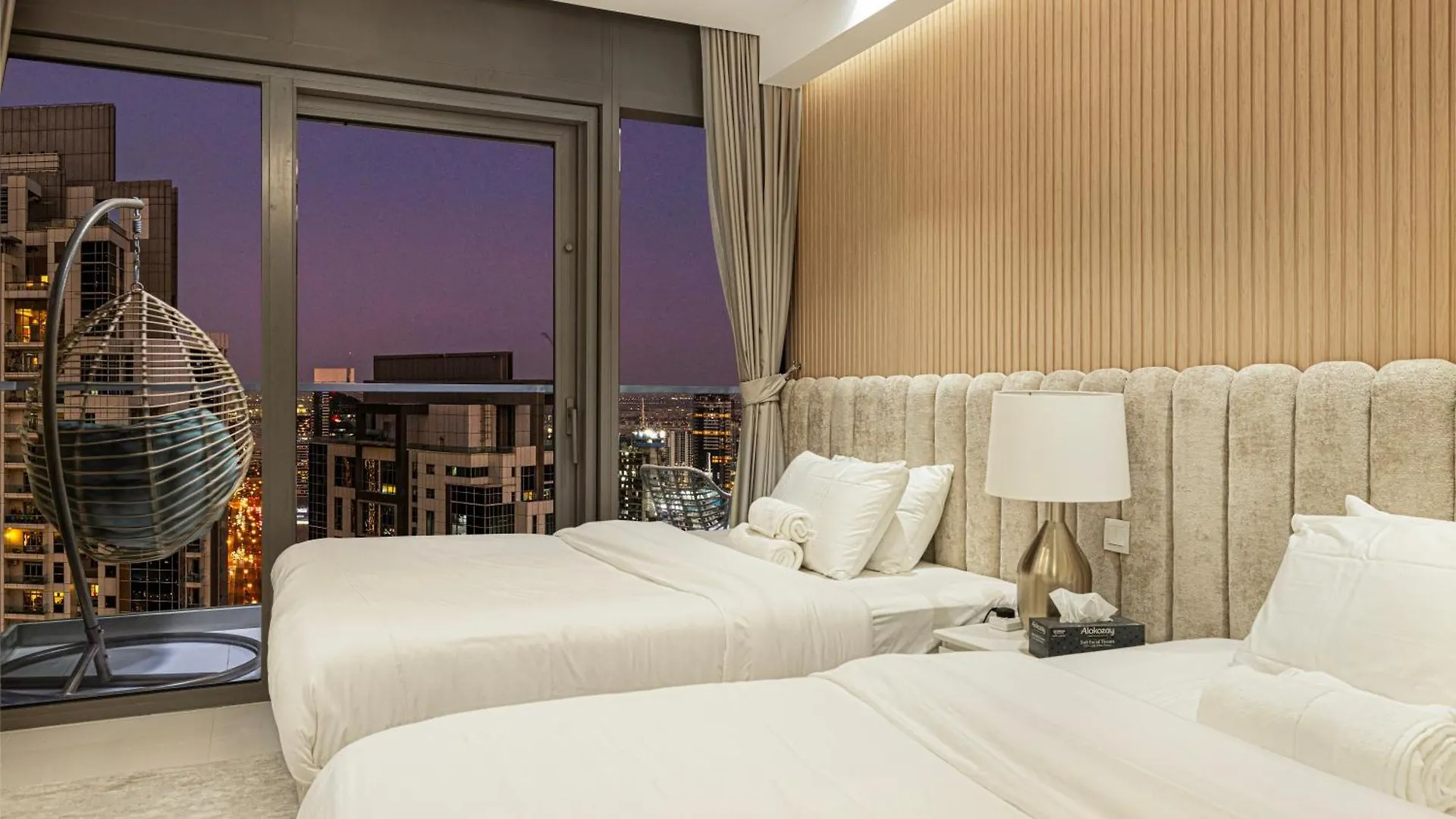 Luxe 2Br With Burj Khalifa View & Infinity Pool Apartment Dubai