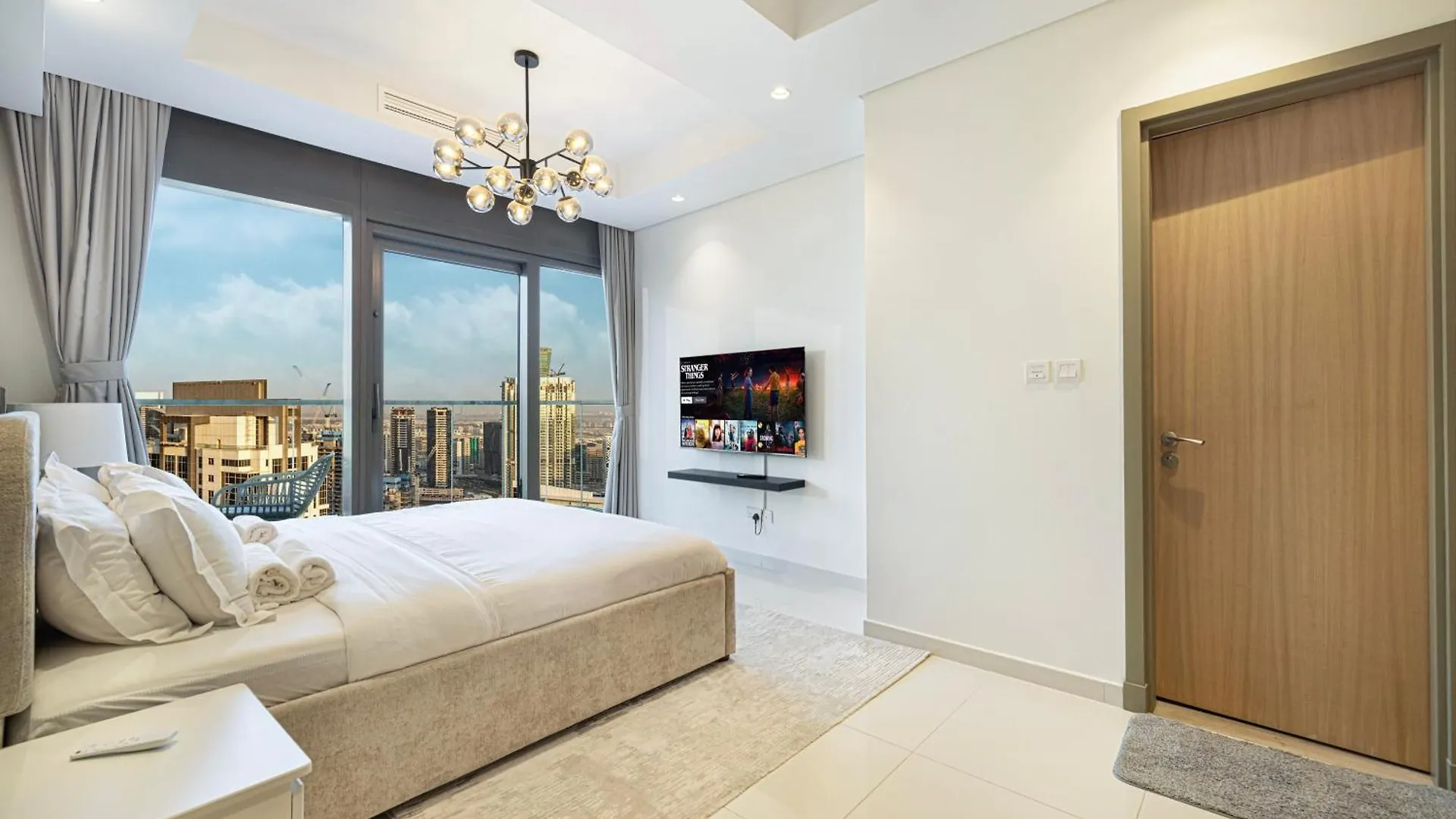 Luxe 2Br With Burj Khalifa View & Infinity Pool Apartment Dubai United Arab Emirates